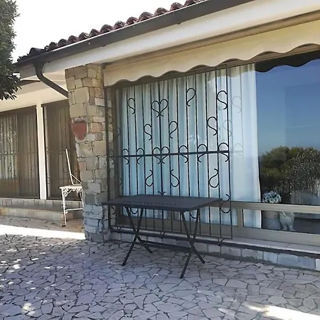 بيت للعطل Villino Elda